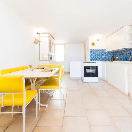 Apartment - Casetta Favonia Fronte Mare Favignana